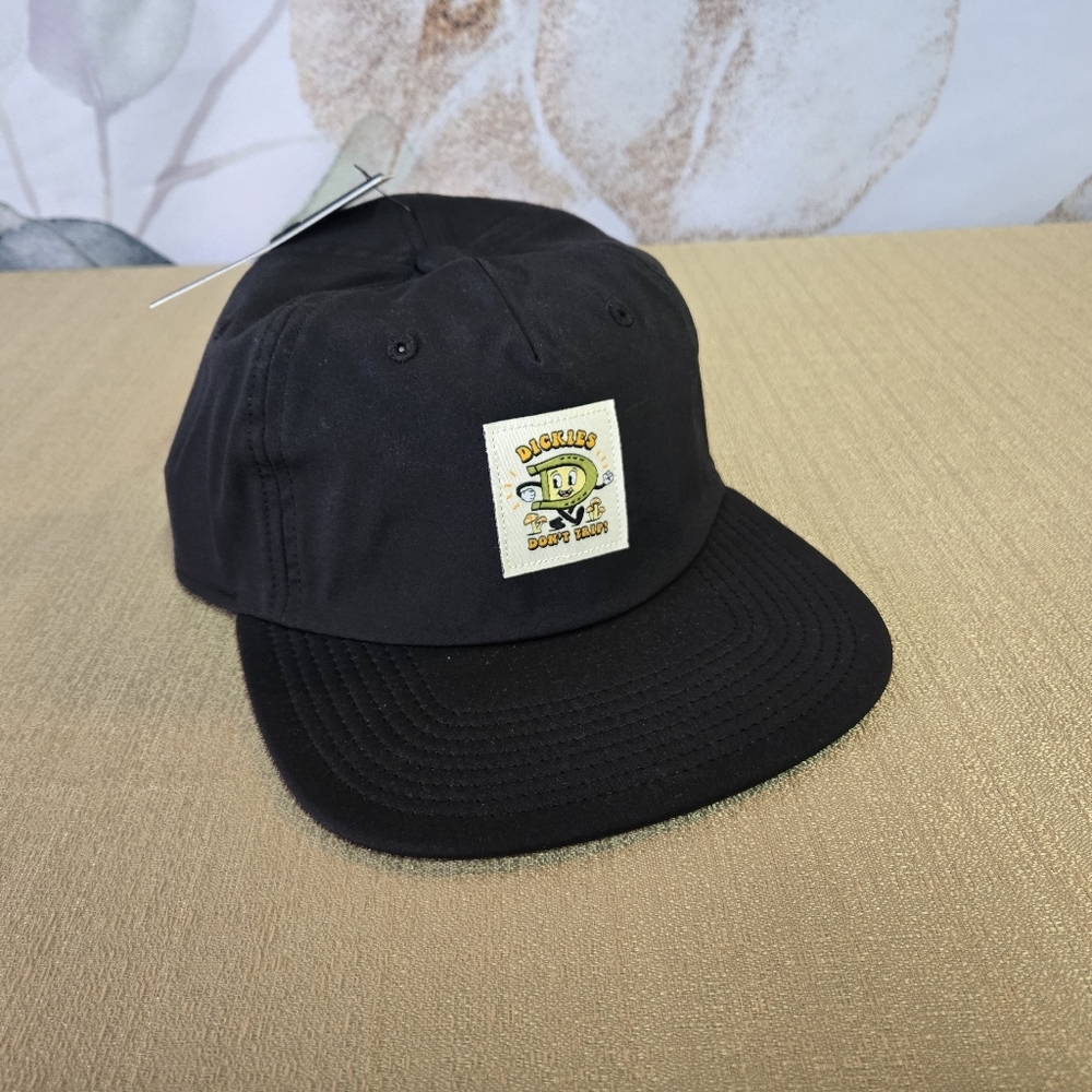 NWT Dickies x Free & Easy "Don't Trip" Patch Strapback Hat - Black